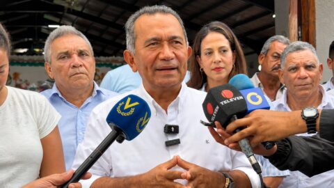 Alberto Galíndez, gobernador de Cojedes, al anunciar su respaldo al contrato petrolero Venezuela-Estados Unidos