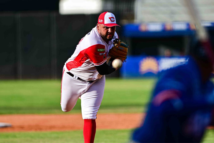 Max Castillo lanzó 5.0 sólidos innings en los que aisló tres hits y una carrera inmeredida