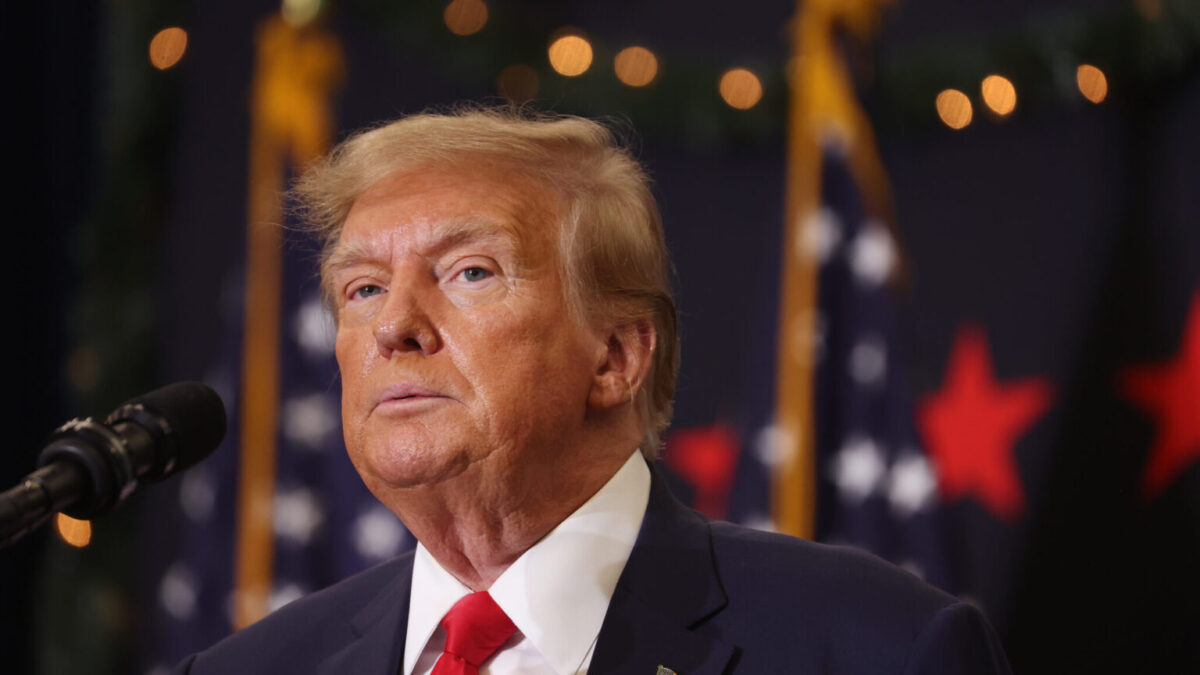 Aprobación de Trump cae a 33 % antes de las elecciones de medio mandato