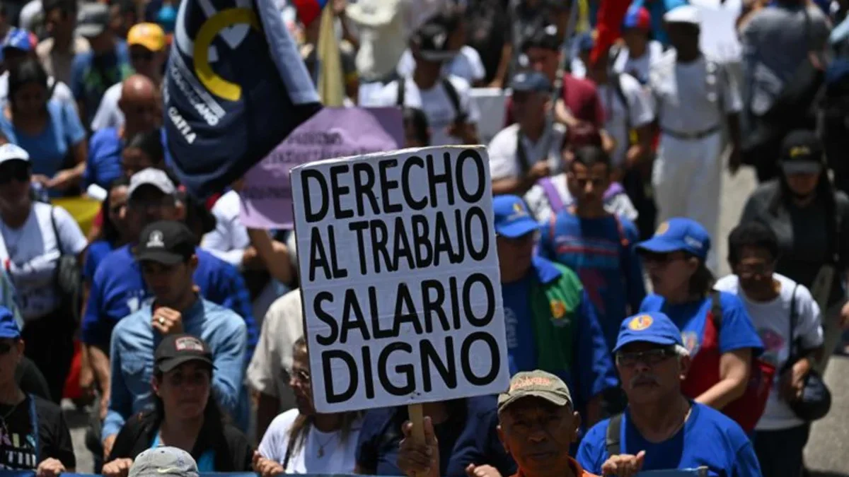 Trabajadores de la salud, de las universidades y del magisterio marcharán el martes 13 de octubre al Palacio de Miraflores para exigir respuestas sobre salarios y contratos colectivos.