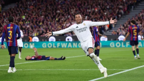 • Real Madrid ganó el clásico en el Camp Nou
