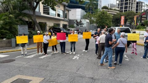 Protesta por la demolición del edificio San Felipe A en La Castellana